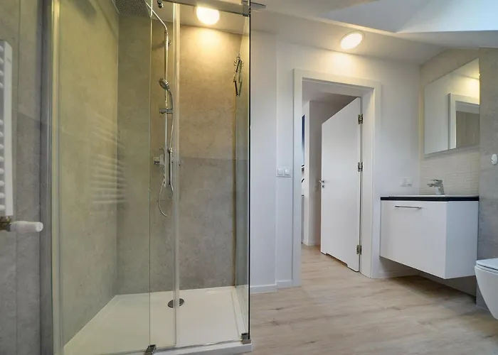 アパート Invest Szklarska 800 A13 シクラルスカ・ポレンバ