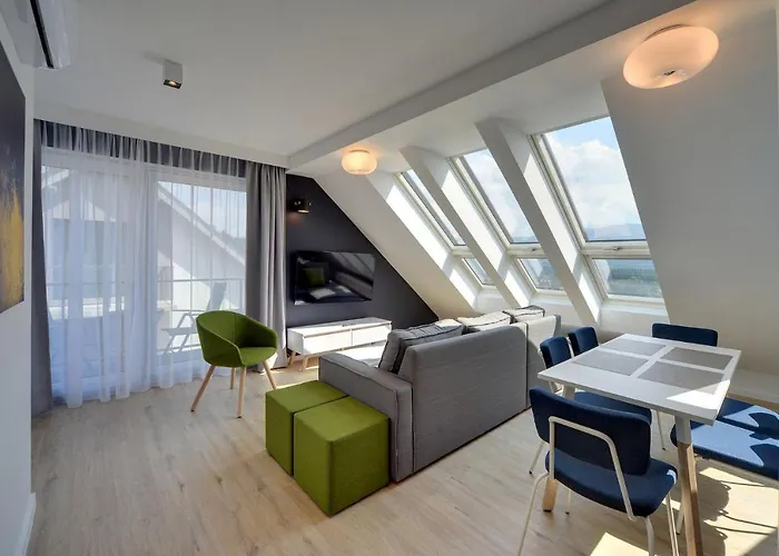 Invest Szklarska 800 A13 シクラルスカ・ポレンバ