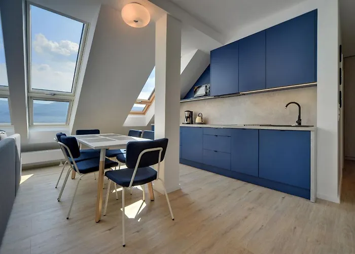 Invest Szklarska 800 A13