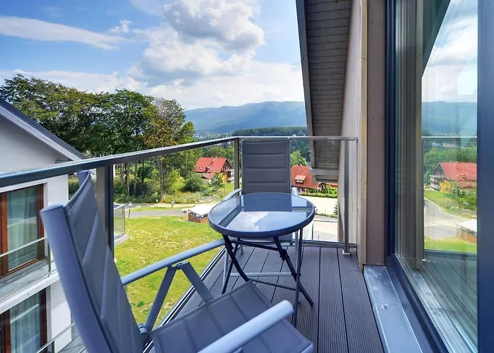 Invest Szklarska 800 A13 アパート *